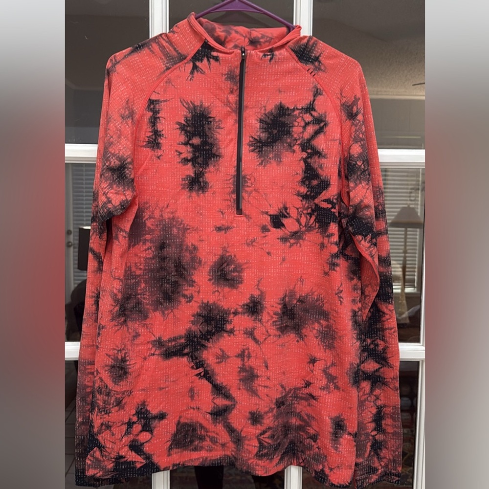 Lululemon Athletica Red and Black Tie-Dye